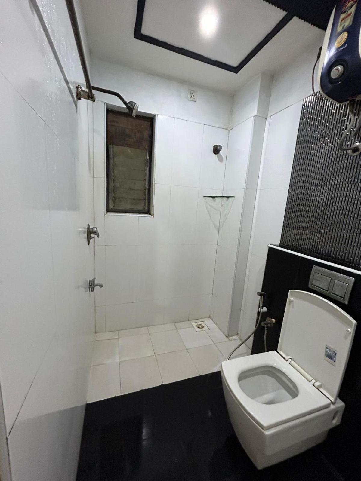 Tvh Park Rozalia Hostel Chennai Exterior photo