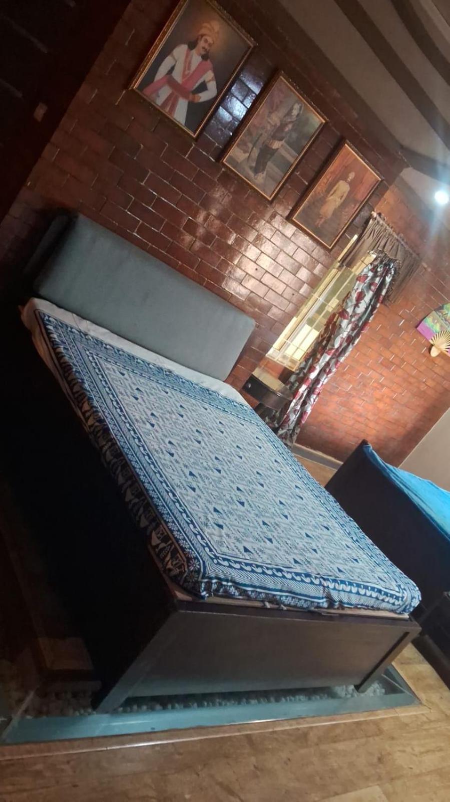 Tvh Park Rozalia Hostel Chennai Exterior photo